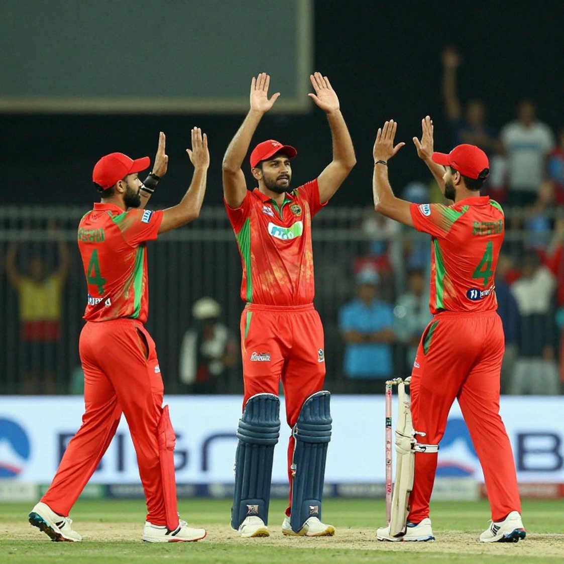 Asia's Women's Cricket Has Two Scoreboards: Franchise Money and Coaching on the Ground Asia's Women's Cricket Has Two Scoreboards: Franchise Money and Coaching on the Ground