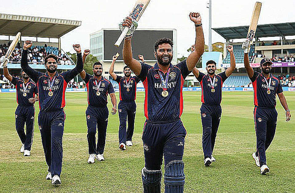 বাবর-শাহিন-রিজওয়ান ছাড়া পাকিস্তানের নতুন ‘আক্রমণ’: রিস্ক-লেজারে যেটা লেখা নেই