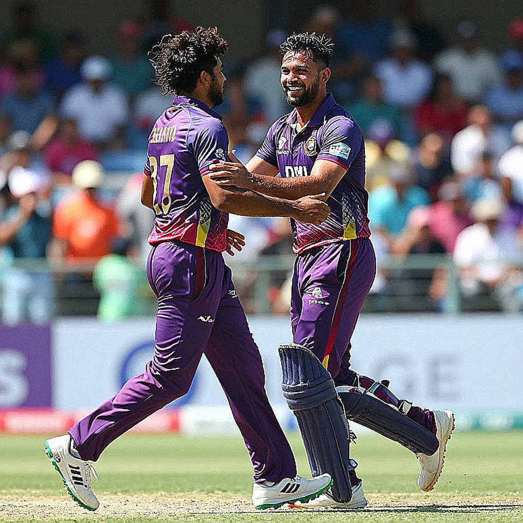 টাইমড আউট: যে আইনের ঘড়ি কেউ চালায় না টাইমড আউট: যে আইনের ঘড়ি কেউ চালায় না