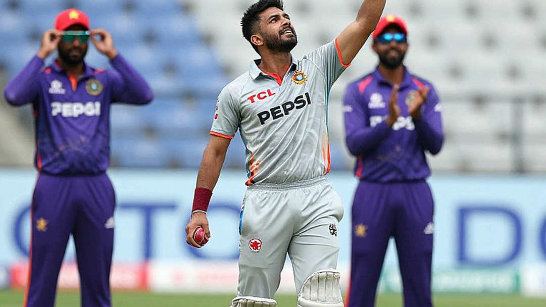 অকল্যান্ডে পা রেখেই নেটে কোহলি, নিউজিল্যান্ডে ৫০ গড়ের হিসাব এখনও অমীমাংসিত