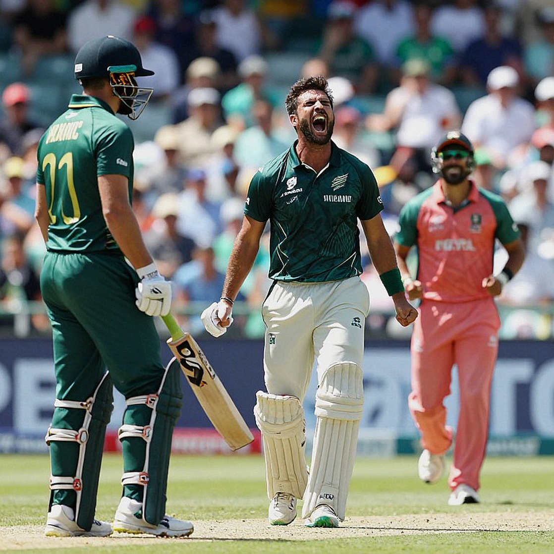 ওভারের খাতা: এশিয়ার টেস্ট মাঠে বাংলাদেশের গতির হিসাব আর যে নীরবতা কেউ লিখে রাখে না
