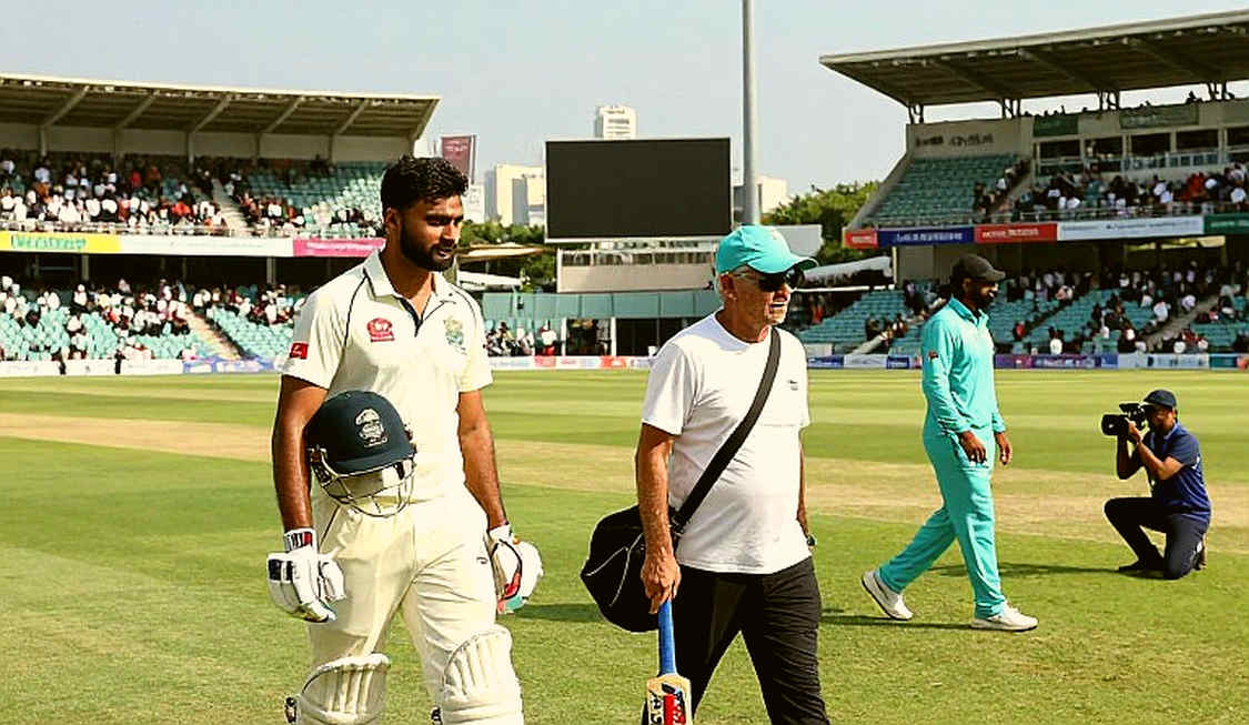 এনওসি, রিটেনশন আর নিলামের অঙ্ক: এশিয়ার ক্রিকেট বাজারে দাম আসলে কে ঠিক করে?