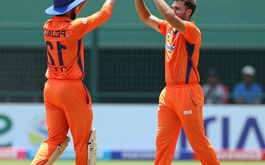 From the Scorecard's Silence to the On-Chain Ledger: When Cricket's Data Is Empty, Who Writes the History