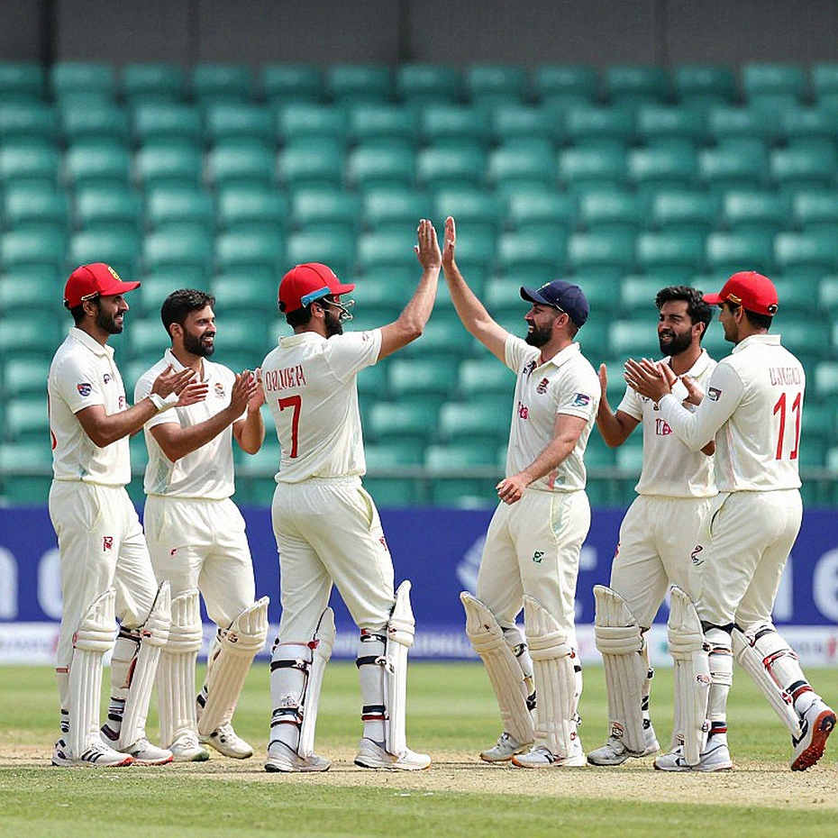 Renshaw's Century, the Shadow of 124/6, and Durban's Slowing Pitch